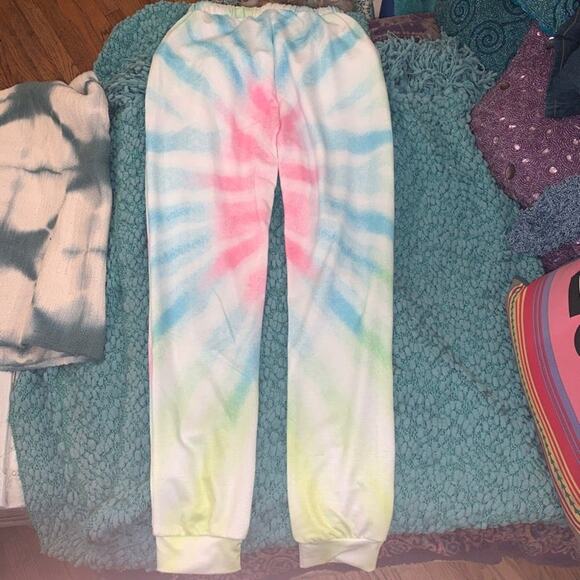 NEW TIE DYE SWEATSUIT OR LOUNGEWEAR JOGGERS SET OR PAJAMAS - TOP & PANTS - Picture 5 of 6